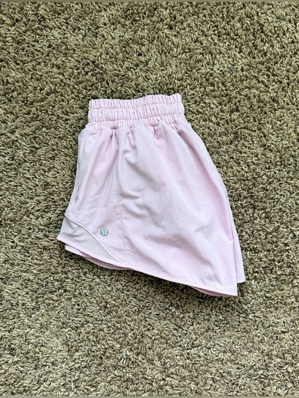 Lululemon Hotty Hot Shorts Low Rise 2.5” Vitapink Size 4